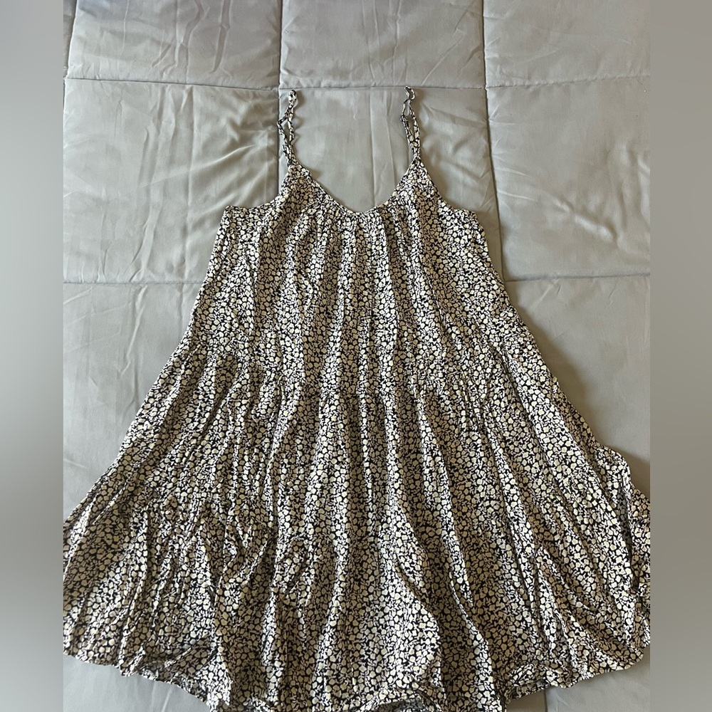 Little suns dress, with flowers